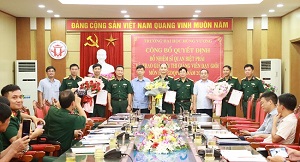 Cong bo Quyet dinh bo nhiem si quan biet phai va trao giai Hoi thi giang vien day gioi mon hoc GDQP&AN nam 2023