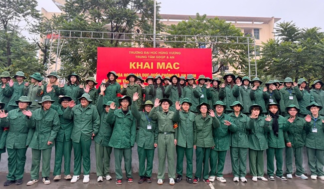 Khai mac khoa hoc Giao duc quoc phong va an ninh cho gan 1.200 sinh vien cac truong dai hoc, cao dang nam 2026