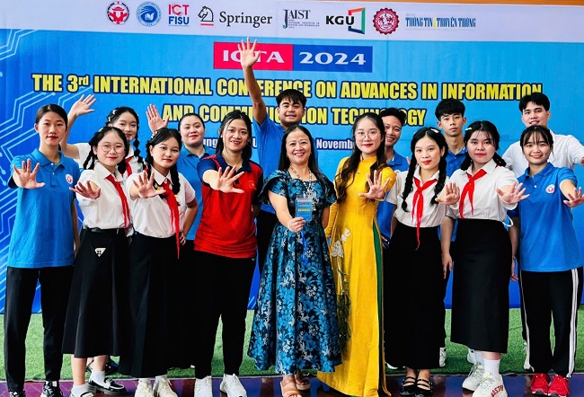 Chuan bi san sang cho Hoi thao quoc te Chu de Hoi thao “Nhung van de moi trong linh vuc Cong nghe thong tin va Truyen thong” 
