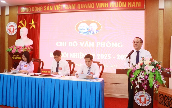 Dai hoi cac chi bo truc thuoc Dang bo Truong Dai hoc Hung Vuong