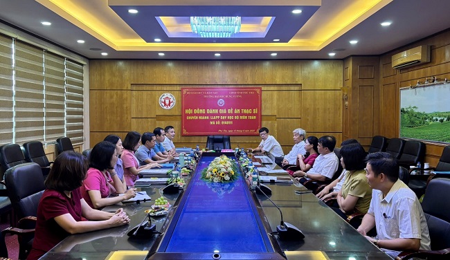 Hoi dong danh gia De an Thac si cac chuyen nganh: LL&PP day hoc bo mon Toan va Giao duc hoc (Tieu hoc) thanh cong tot dep