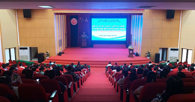 Hoi nghi quan triet trien khai thuc hien Quy dinh so 144-QD/TW cua Bo Chinh tri quy dinh ve chuan muc dao duc cach mang cua can bo, dang vien trong giai doan moi