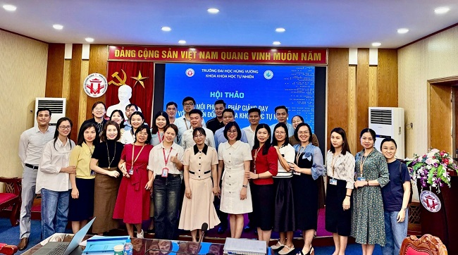Hoi thao “Doi moi phuong phap giang day gan voi chuyen doi so” Khoa Khoa hoc Tu nhien