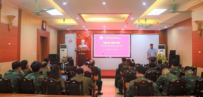 Khai mac Hoi giang Giao duc Quoc phong va An ninh Truong Dai hoc Hung Vuong