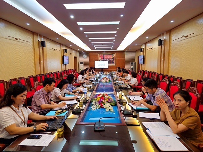 Khoa Ngoai ngu to chuc Hoi thao khoa hoc 