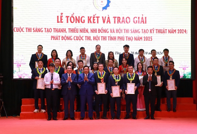 Tap the, ca nhan, cac Nhom nghien cuu Truong Dai hoc Hung Vuong nhan nhieu giai thuong cao tai Hoi thi sang tao ky thuat tinh Phu Tho nam 2024 cua Lien hiep cac Hoi KH&KT tinh Phu Tho