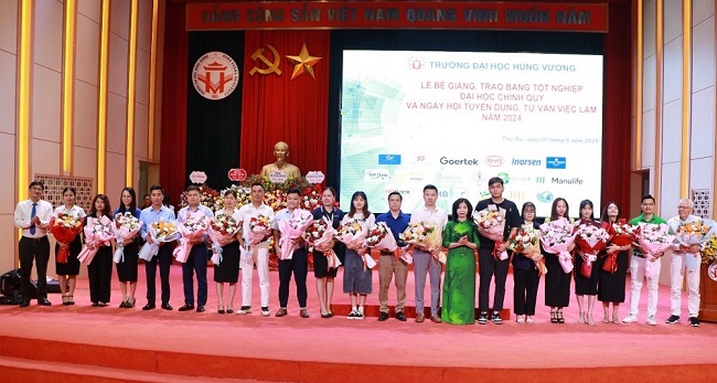 Truong Dai hoc Hung Vuong: Hop tac hieu qua voi doanh nghiep trong dao tao, dam bao viec lam cho sinh vien sau tot nghiep