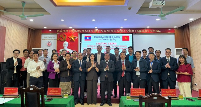 Truong Dai hoc Hung Vuong tiep nhan can bo tinh Luong Nam Tha (CHDCND Lao) den hoc tieng Viet nam 2025