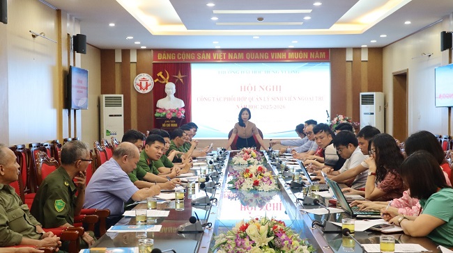 Truong dai hoc Hung Vuong to chuc Hoi nghi cong tac phoi hop quan ly sinh vien ngoai tru nam hoc 2025-2026