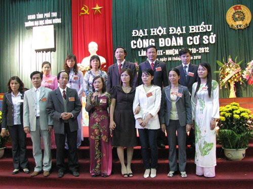 Dai hoi Cong doan Truong Dai hoc Hung Vuong lan thu XIX, nhiem ky 2010 – 2012 thanh cong tot dep