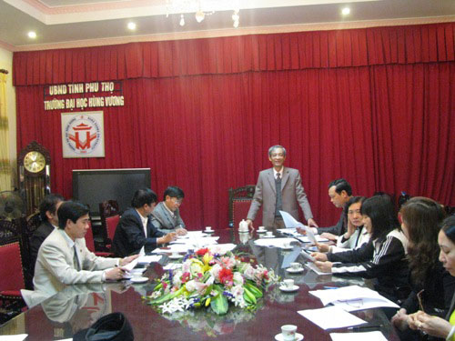 Hoi nghi gioi thieu nguoi ung cu dai bieu Quoc hoi khoa XIII va dai bieu Hoi dong nhan dan tinh, nhiem ky 2011 – 2016