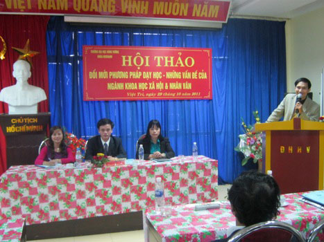 Khoa KHXH&NV to chuc thanh cong hoi thao doi moi PPDH va Hoi nghi hoc tot