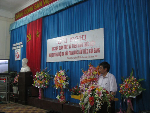 Hoi nghi Hoc tap, quan triet va trien khai thuc hien Nghi quyet Dai hoi dai bieu toan quoc lan thu XI cua Dang