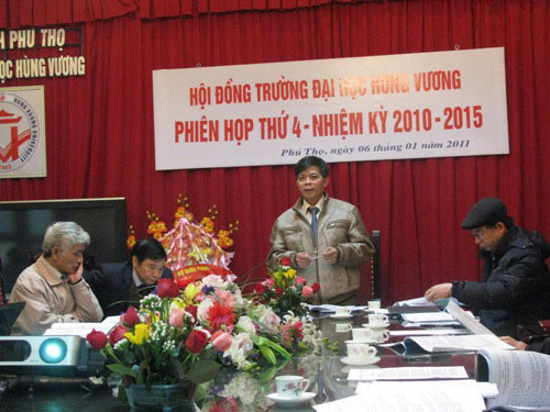 Hop Hoi dong truong phien thu IV, nhiem ky 2010-2015