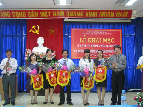 Ky thi Olympic khoi chuyen ngu cac truong dai hoc khu vuc phia Bac nam 2012
