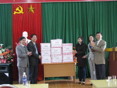 Tu thien vi cuoc song cong dong