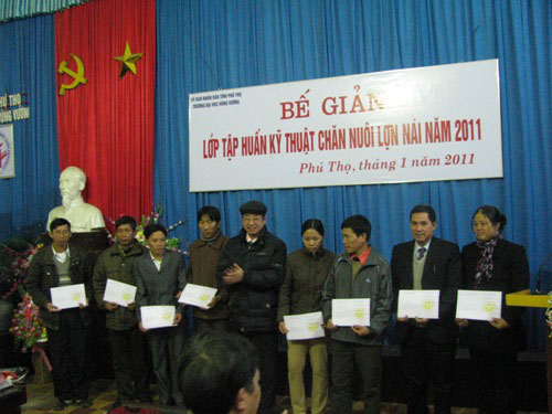 Tong ket lop tap huan ky thuat chan nuoi lon nai nam 2011