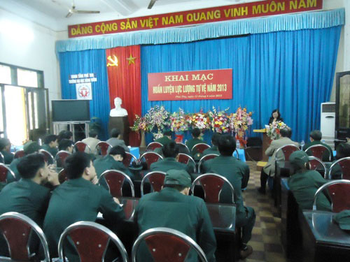 Khai mac huan luyen luc luong tu ve nam 2013