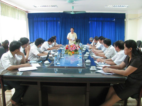 Hoi nghi duyet ke hoach dao tao nam hoc 2013 – 2014