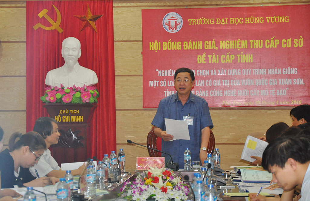 Truong Dai hoc Hung Vuong to chuc Hoi nghi nghiem thu cap co so de tai khoa hoc cap tinh