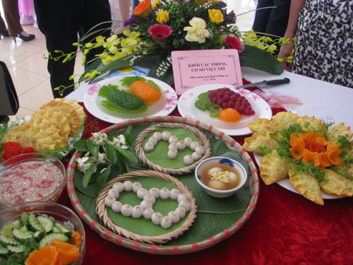 Hoi thi “Kheo tay hay lam” chao mung Ngay Quoc te Phu nu 8.3
