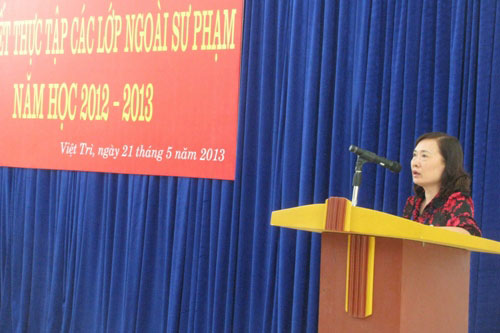 Tong ket thuc tap cac lop ngoai su pham nam hoc 2012 – 2013