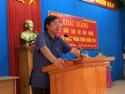 Khai giang lop dao tao nghe cho lao dong nong thon nam 2014