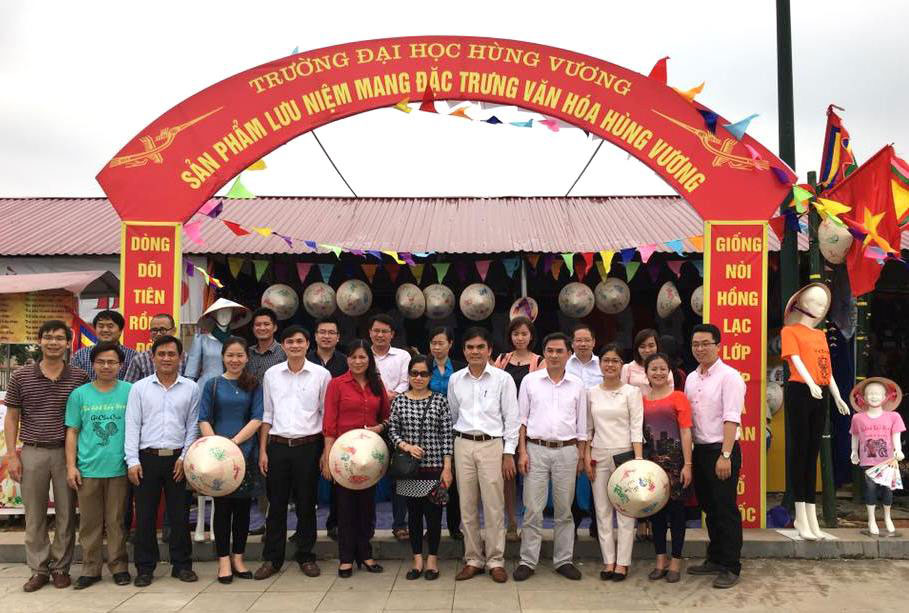  Doan cong tac cua So Khoa hoc Cong nghe tinh Phu Tho kiem tra tien do thuc hien de tai khoa hoc cong nghe nam 2016 cua Truong Dai hoc Hung Vuong