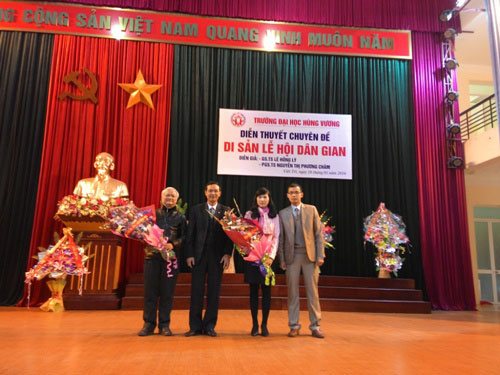 Truong Dai hoc Hung Vuong to chuc sinh hoat chuyen de Di san le hoi dan gian