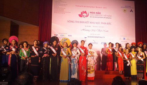 Sinh vien Le Thi Thuy Nga lot vao vong chung ket cuoc thi Hoa hau cac Dan toc Viet Nam 2013