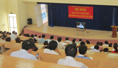 Hoc tap truc tuyen chuyen de tam guong dao duc Ho Chi Minh