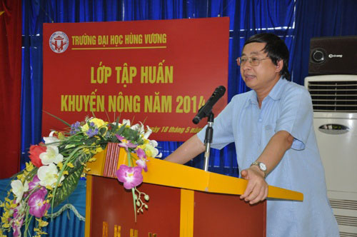 Khai giang lop tap huan khuyen nong nam 2014