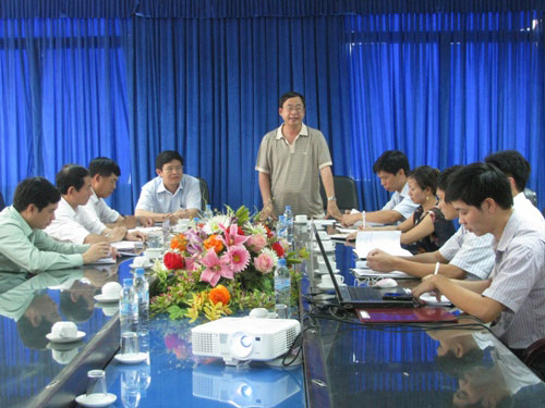 Ky ket hop dong phoi hop thuc hien de tai nghien cuu khoa hoc giua UBND thanh pho Tuyen Quang voi Truong Dai hoc Hung Vuong