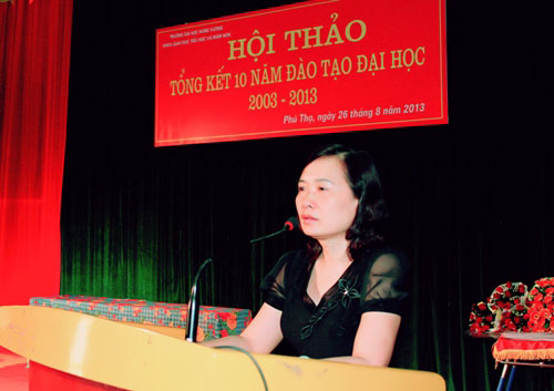 Khoa Giao duc Tieu hoc va Mam non, Khoa Nhac – Hoa, Khoa Khoa hoc Tu nhien to chuc Hoi thao 10 nam dao tao dai hoc
