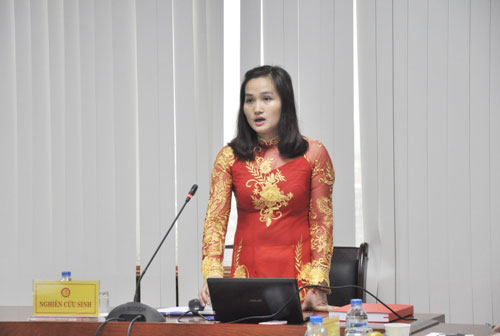 Nghien cuu sinh Le Thi Xuan Thu bao ve thanh cong Luan an tien si