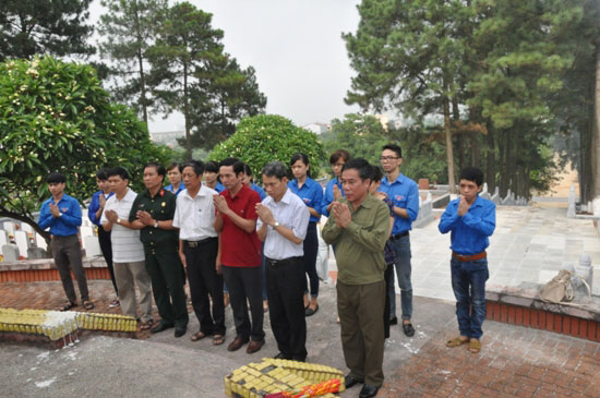 Truong Dai hoc Hung Vuong to chuc nhieu hoat dong ki niem Ngay Thuong binh Liet sy 27/7