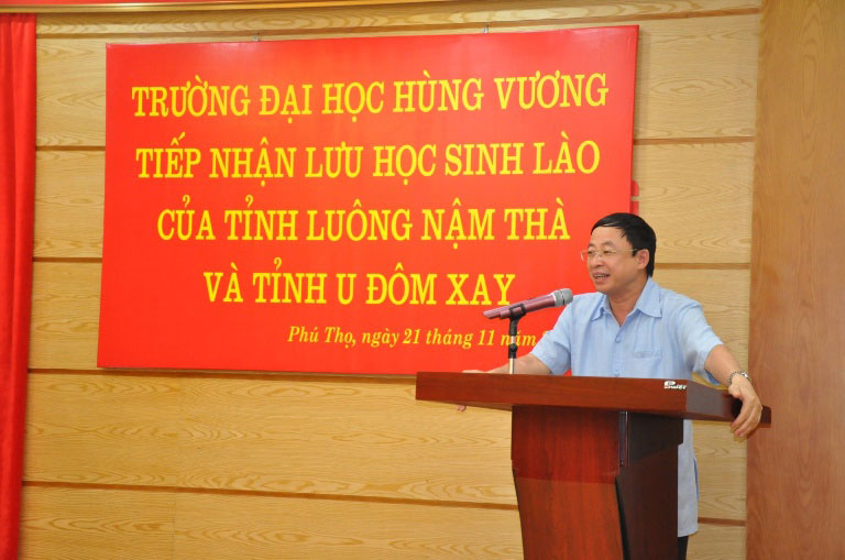 Truong Dai hoc Hung Vuong to chuc le tiep nhan 30 luu hoc sinh Lao sang hoc tap tai truong