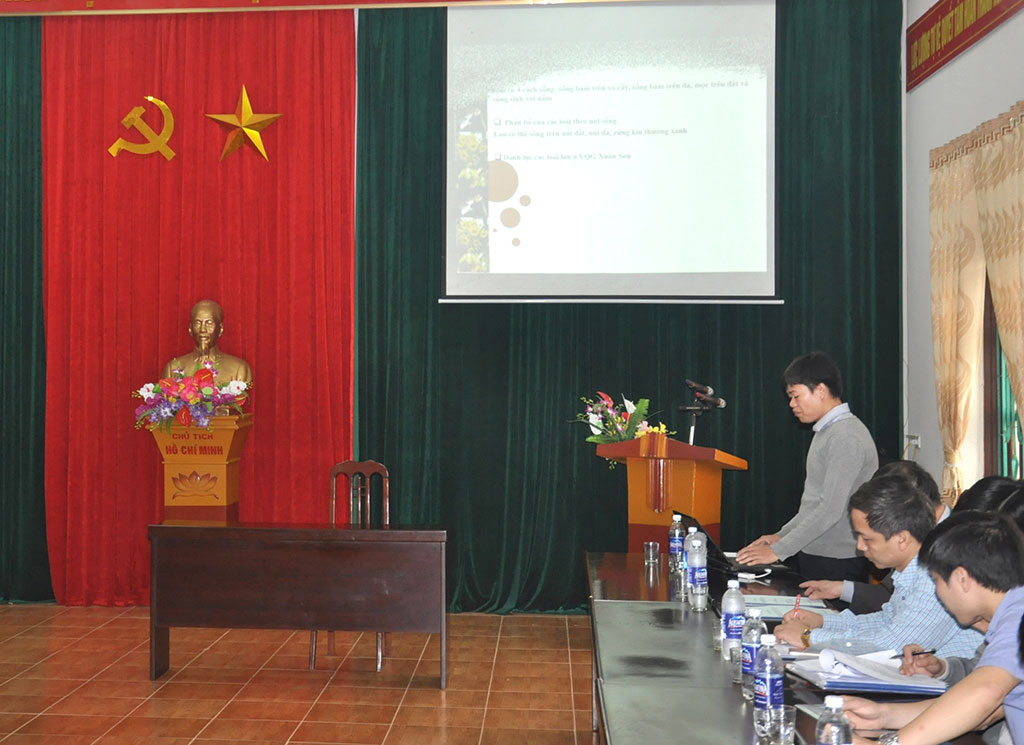 Doan cong tac cua So Khoa hoc Cong nghe tinh Phu Tho kiem tra tien do thuc hien de tai khoa hoc cong nghe cap tinh nam 2016 cua Truong Dai hoc Hung Vuong