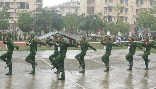 369 hoc sinh cac truong THPT trong tinh Phu Tho tham gia Hoi thao Giao duc Quoc phong va An ninh tai Truong Dai hoc Hung Vuong