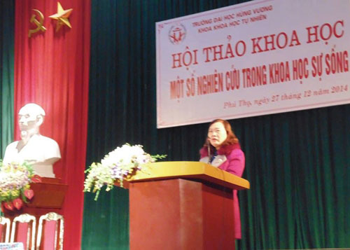 Truong Dai hoc Hung Vuong to chuc Hoi thao khoa hoc 