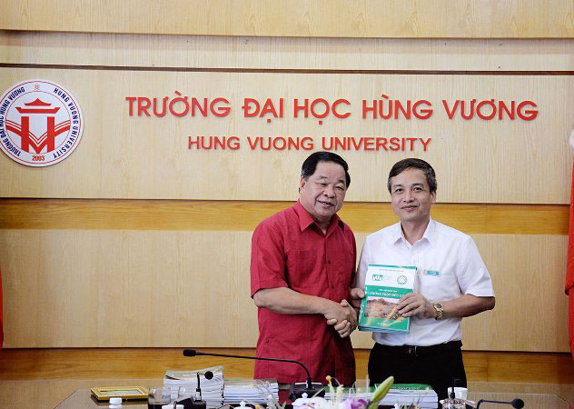 Truong Dai hoc Hung Vuong lam viec voi Hiep hoi Nong nghiep huu co Viet Nam