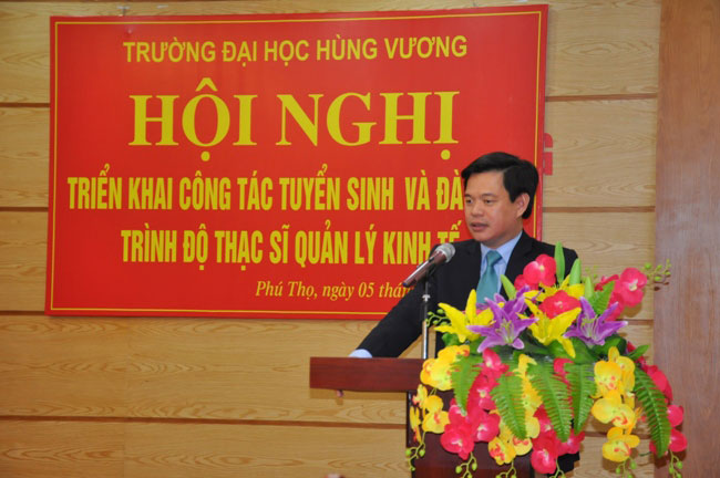 Truong Dai hoc Hung Vuong to chuc Hoi nghi trien khai cong tac tuyen sinh va dao tao trinh do thac si Quan ly kinh te