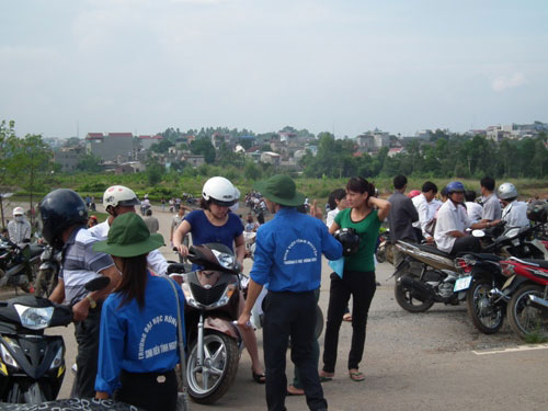 Soi noi cac hoat dong tiep suc mua thi