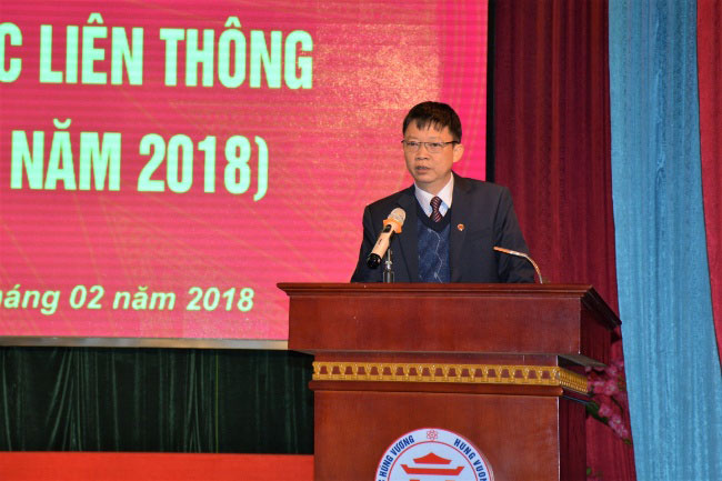 Le Be giang va trao bang tot nghiep cac lop Dai hoc lien thong (dot thang 2 nam 2018)