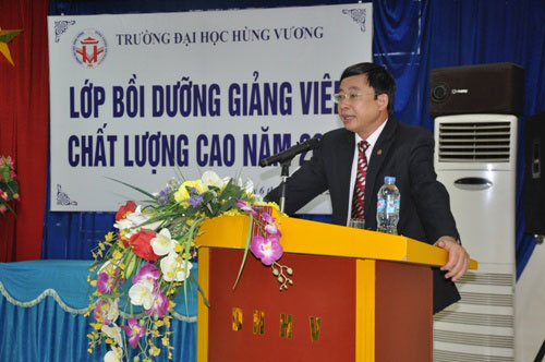 Truong Dai hoc Hung Vuong to chuc Lop boi duong giang vien nam 2014