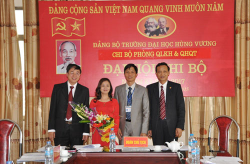 22/22 Chi bo truc thuoc Dang bo Truong Dai hoc Hung Vuong to chuc thanh cong dai hoi nhiem ky 2015 – 2017