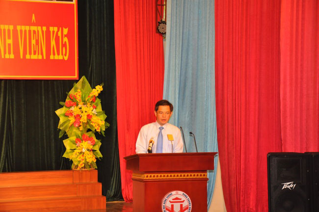 Truong Dai hoc Hung Vuong to chuc chao tan sinh vien nam hoc 2017-2018