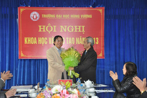 Hoi nghi “Hoi dong Khoa hoc va Dao tao Truong Dai hoc Hung Vuong”