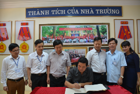 Lam viec voi Doan cong tac Trung Uong Hoi huu nghi Viet - Nga