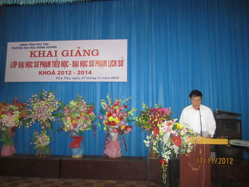 Khai giang lop DHSP lien thong nganh Lich su va Tieu hoc khoa 2012 - 2014